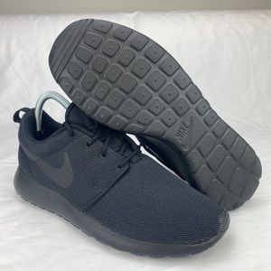 Nike Women's Roshe One Black Shoes 9
